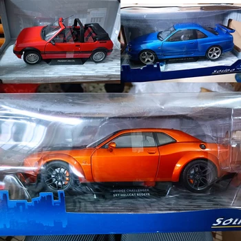 Lējumiem 1/18 Dodge Challenger SRT Simulācijas Sakausējuma Auto Modelis Nissan SKYLINE GT-R Rotaļlietas Automašīnas Kolekcionējamus Rotas, Rotaļlietas Zēniem